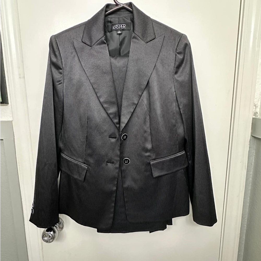 Kasper Womens Charcoal Suit